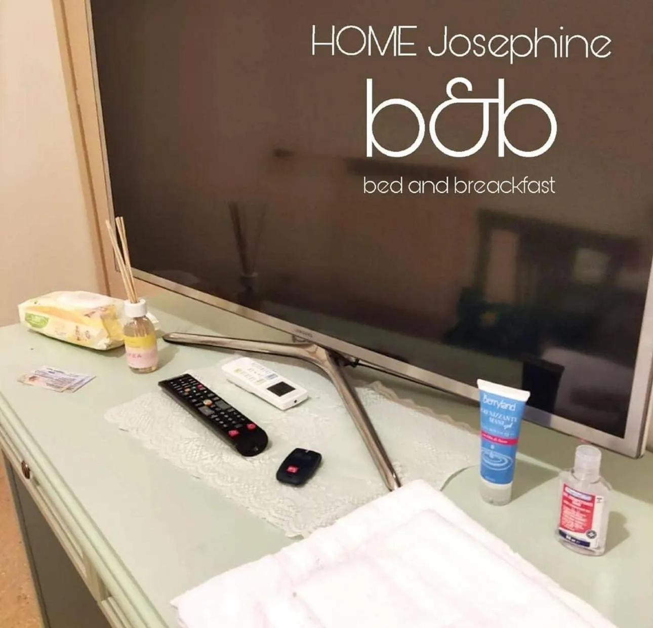 Home Josephine, A Due Passi Dalla Reggia 卡塞塔 外观 照片