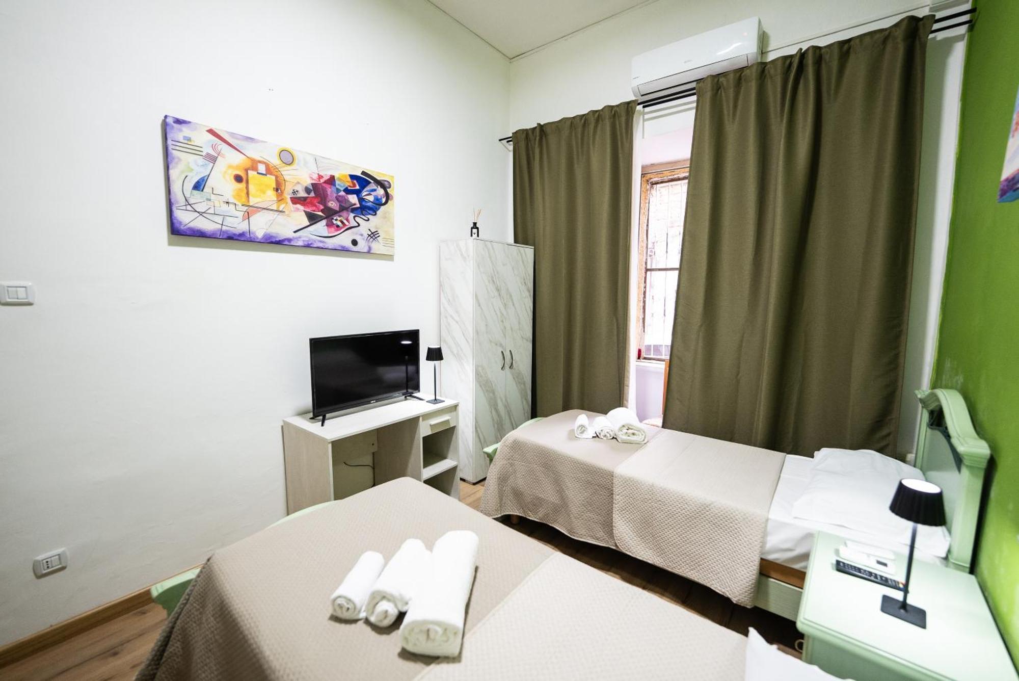 Home Josephine, A Due Passi Dalla Reggia 卡塞塔 外观 照片